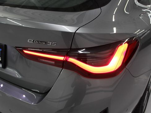 Used 2023 BMW i4 eDrive35 image 8