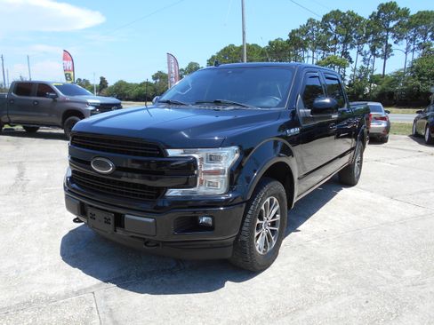 Used 2018 Ford F150 4x4 SuperCrew Lariat image 2