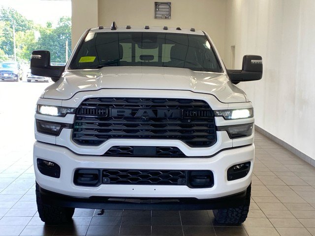 Used 2026 RAM 3500 Big Horn AWD/4WD image 3
