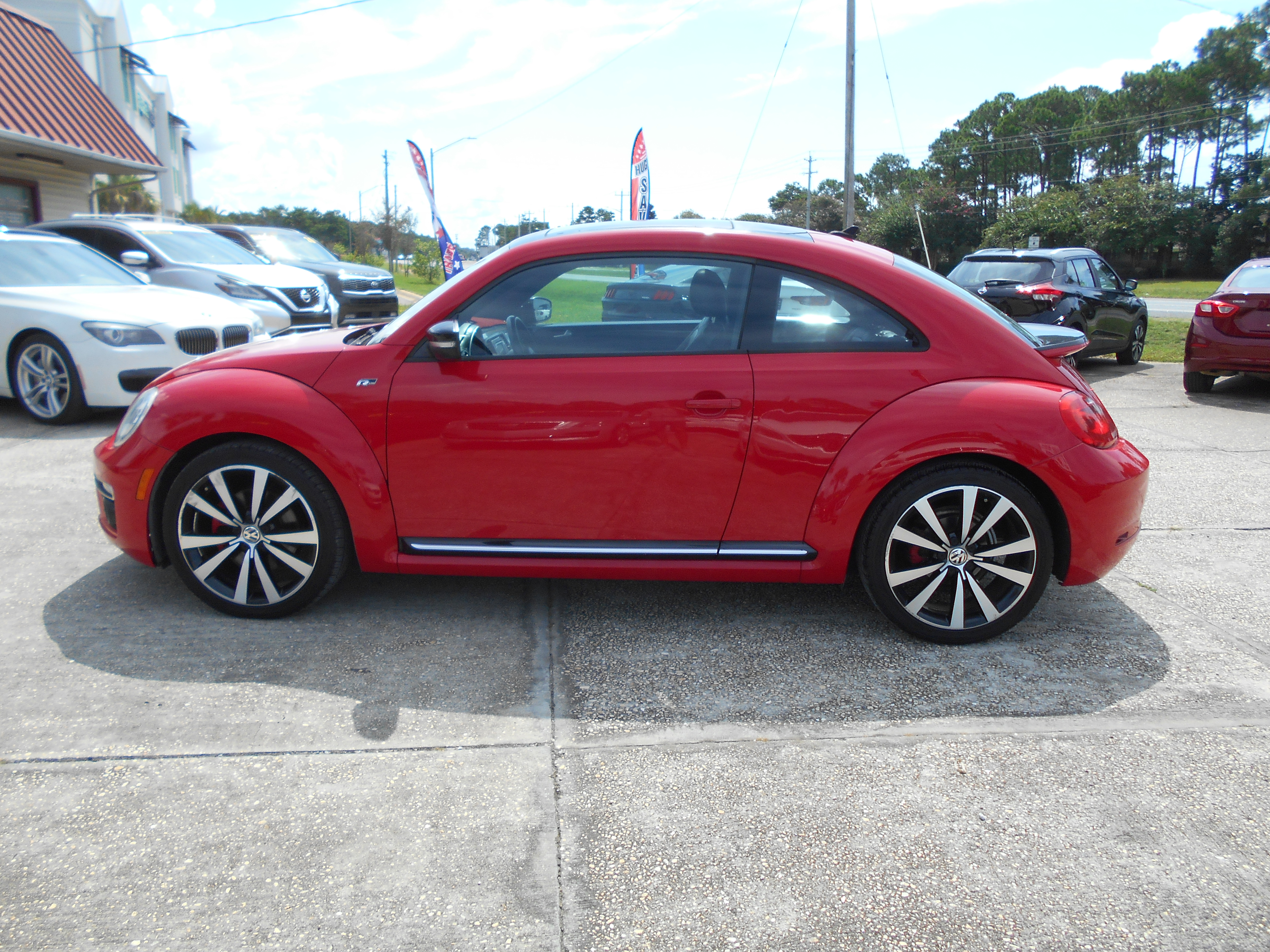 Used 2013 Volkswagen Beetle Turbo Coupe FWD image 4