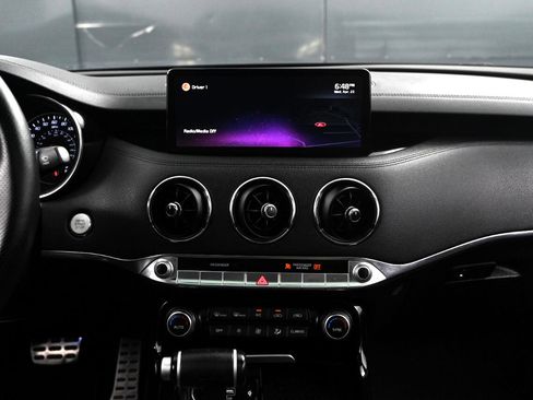 Used 2022 Kia Stinger GT-Line image 23