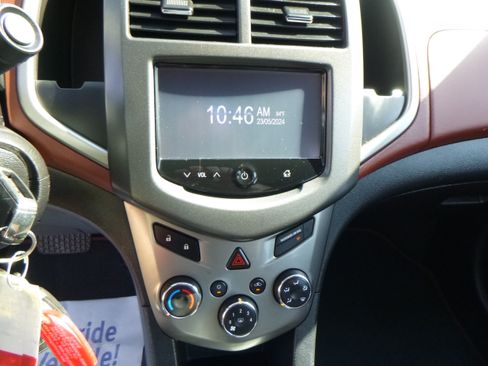 Used 2016 Chevrolet Sonic LT image 19