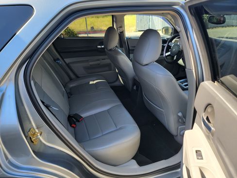 Used 2007 Dodge Magnum R/T Sport Wagon 4D RWD image 17