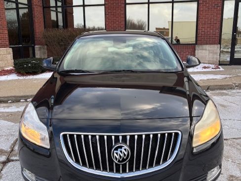 Used 2011 Buick Regal CXL image 4
