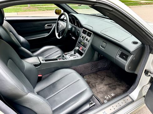 Used 2003 Mercedes-Benz SLK 230 image 23