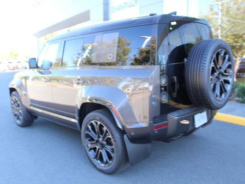 New 2026 Land Rover Defender 110 OCTA image 10