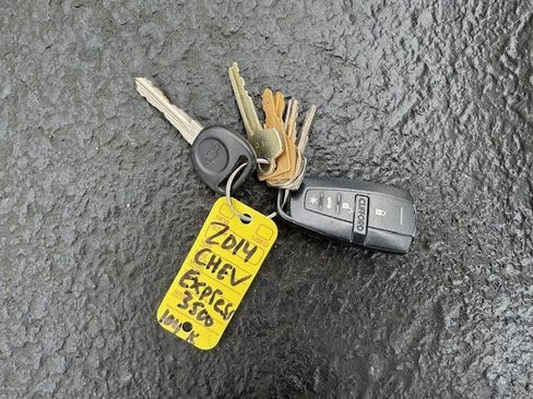 Used 2014 Chevrolet Express 3500 image 18