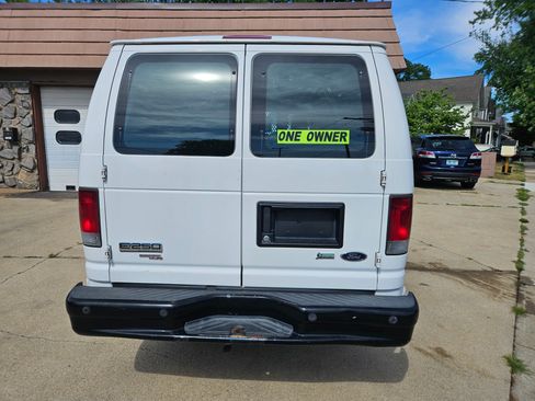 Used 2012 Ford E-250 and Econoline 250 image 7
