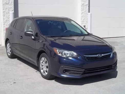 Used 2020 Subaru Impreza 2.0i image 3