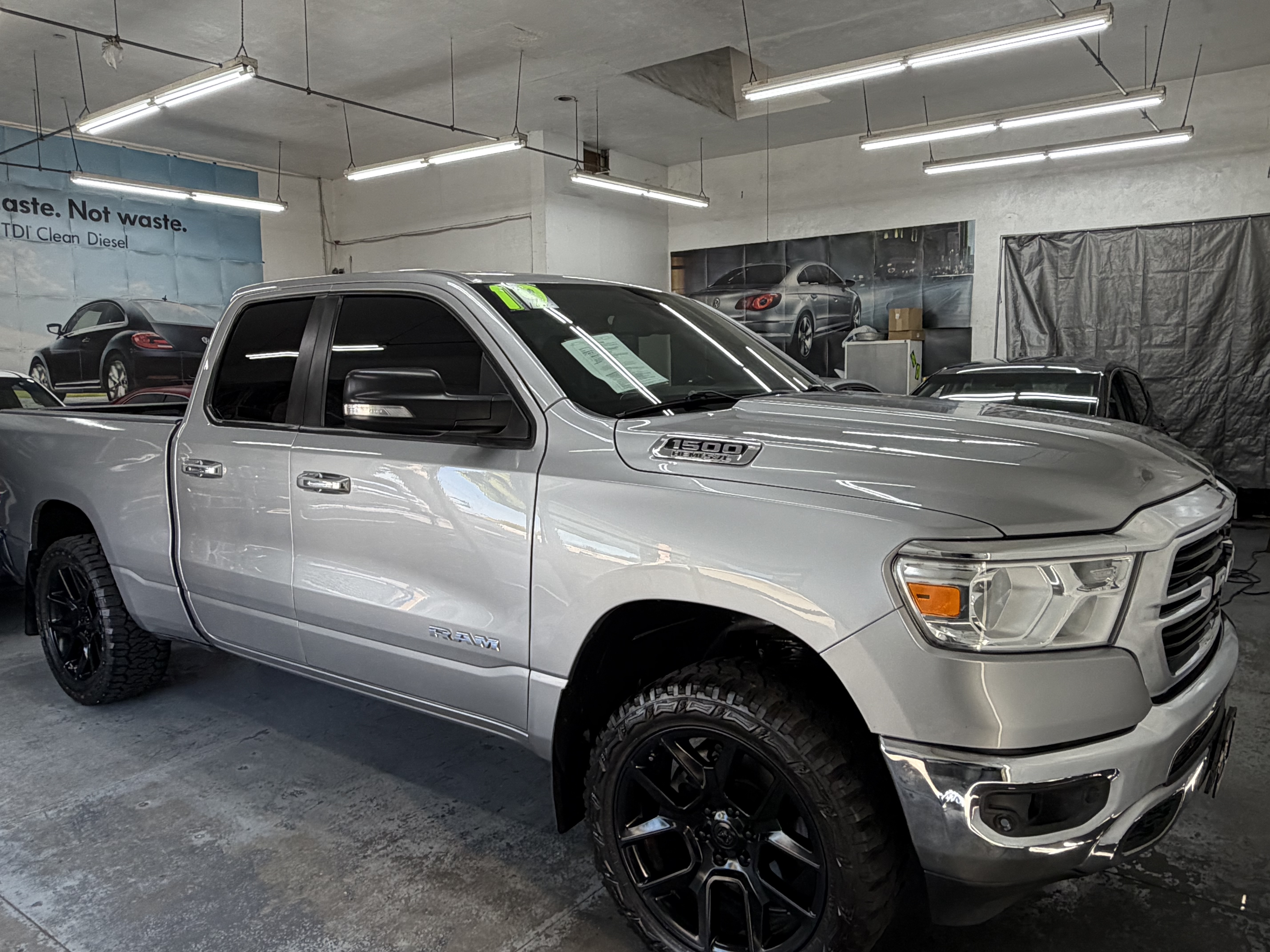 Used 2019 RAM 1500 4x4 Quad Cab Big Horn image 8