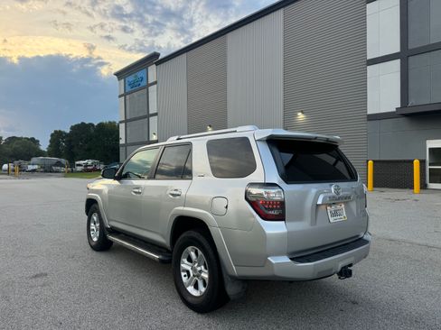 Used 2017 Toyota 4Runner 2WD image 5