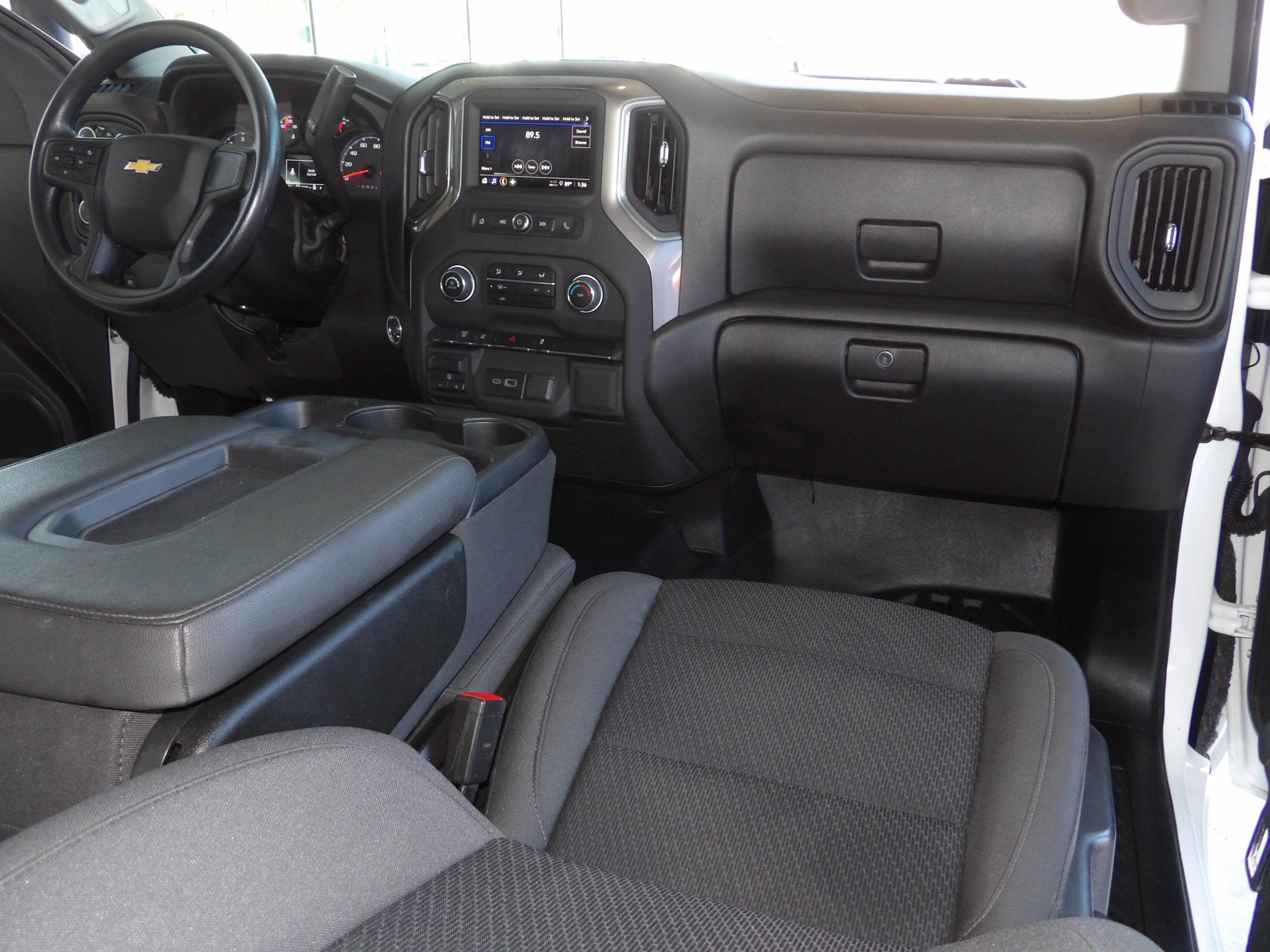 Used 2025 Chevrolet Silverado 3500 4x4 Crew Cab W/T image 5