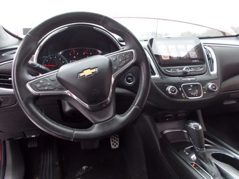 Used 2016 Chevrolet Malibu LT image 16