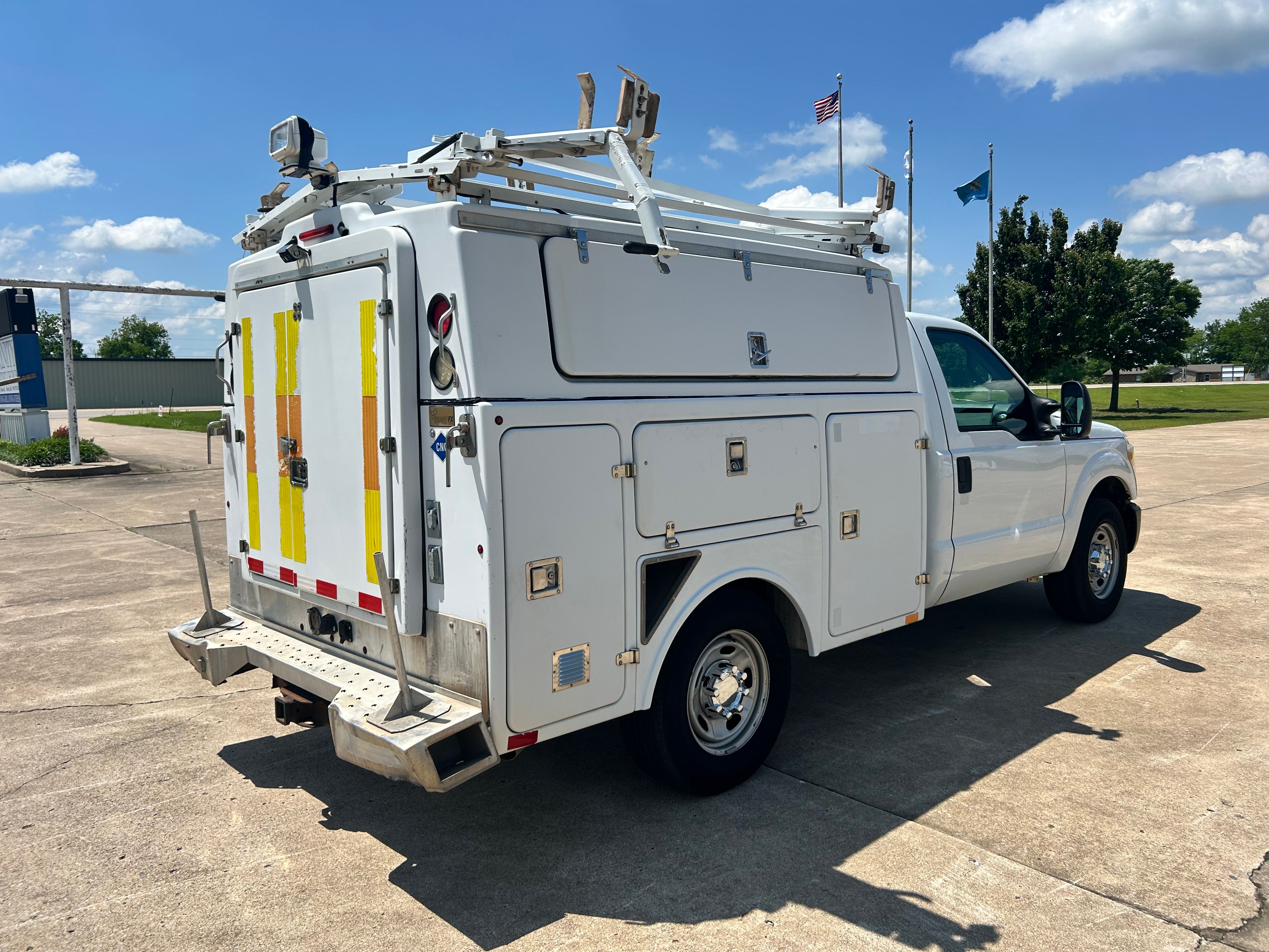 Used 2013 Ford F350 RWD image 5
