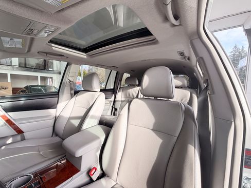 Used 2013 Toyota Highlander Limited image 16
