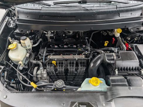 Used 2019 Dodge Journey SE image 15