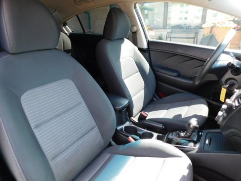 Used 2018 Kia Forte LX image 22