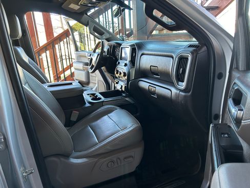 Used 2020 Chevrolet Silverado 3500 LTZ image 13