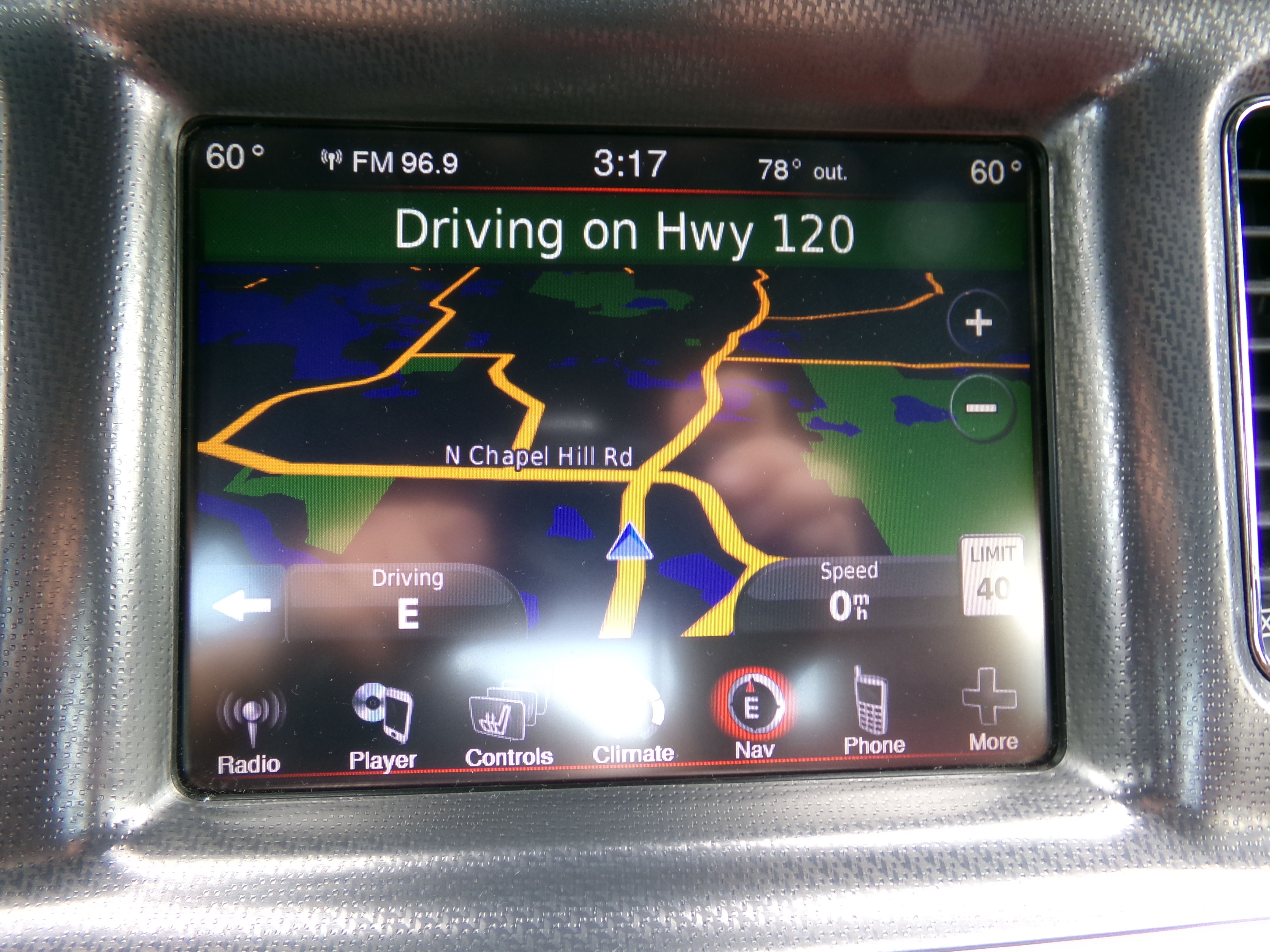 Used 2012 Dodge Charger SXT AWD image 17