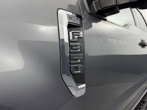 Used 2022 Ford F350 XLT image 14