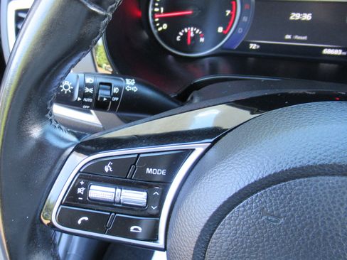 Used 2021 Kia Seltos AWD SX image 22