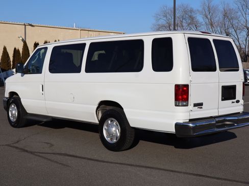 Used 2012 Ford E-350 and Econoline 350 XLT image 6