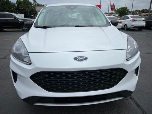 Used 2021 Ford Escape S image 2