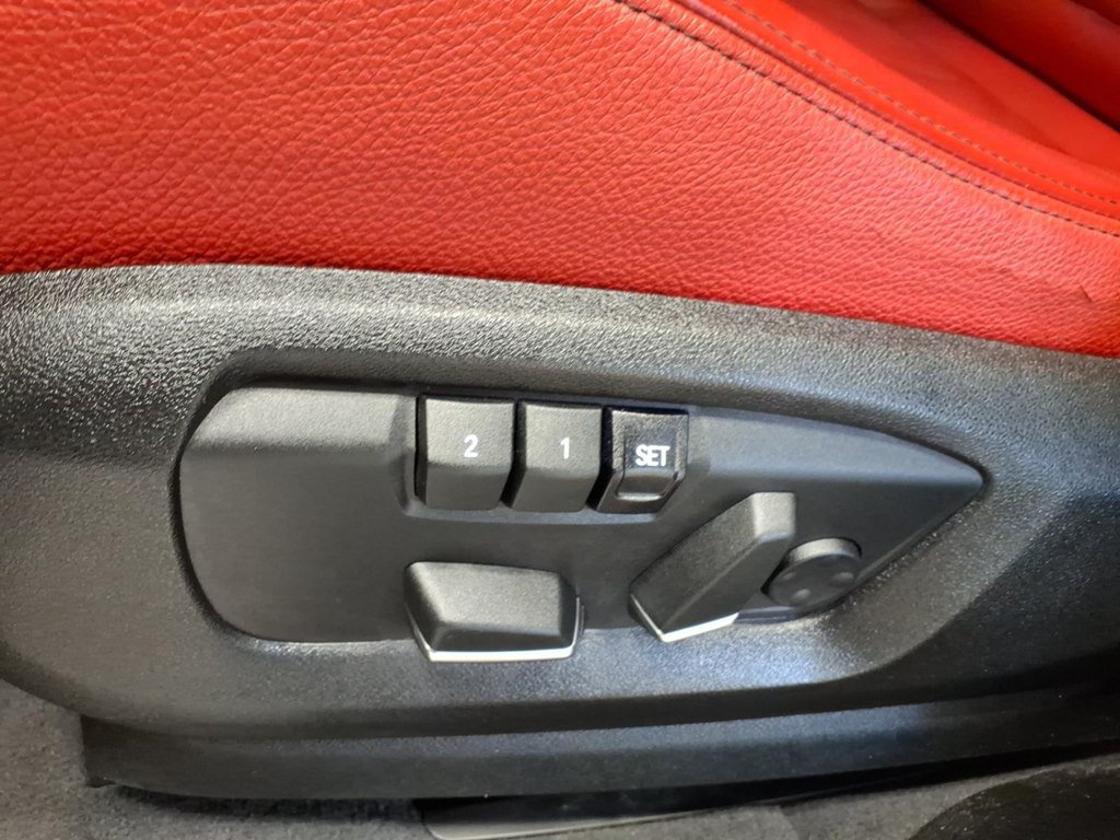 Used 2018 BMW X6 xDrive35i w/ M-Sport Package AWD/4WD image 19