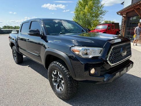 Used 2018 Toyota Tacoma 4x4 Double Cab image 8