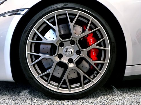 Used 2024 Porsche 911 Carrera GTS image 12