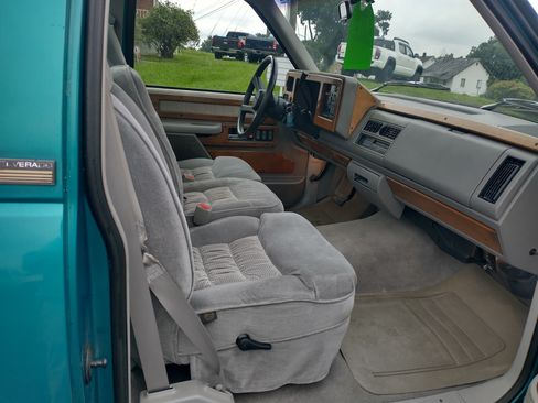 Used 1994 Chevrolet Silverado 1500 2WD Regular Cab image 7