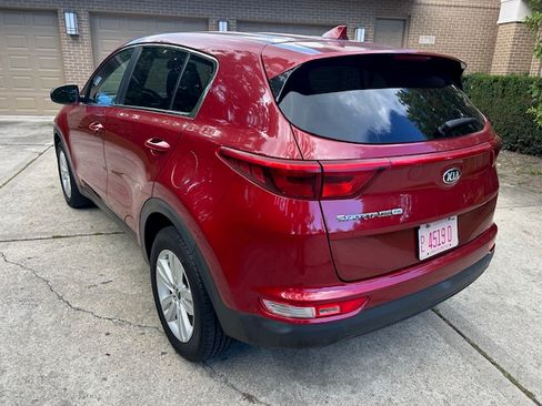 Used 2018 Kia Sportage LX image 3