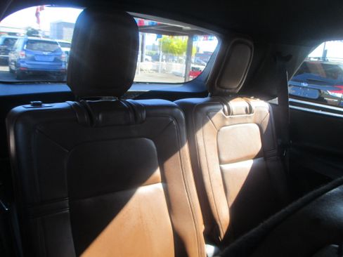 Used 2022 Lincoln Aviator Reserve image 17