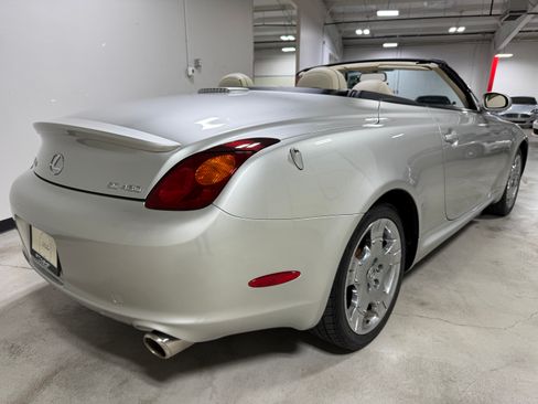 Used 2004 Lexus SC 430 Convertible RWD image 5