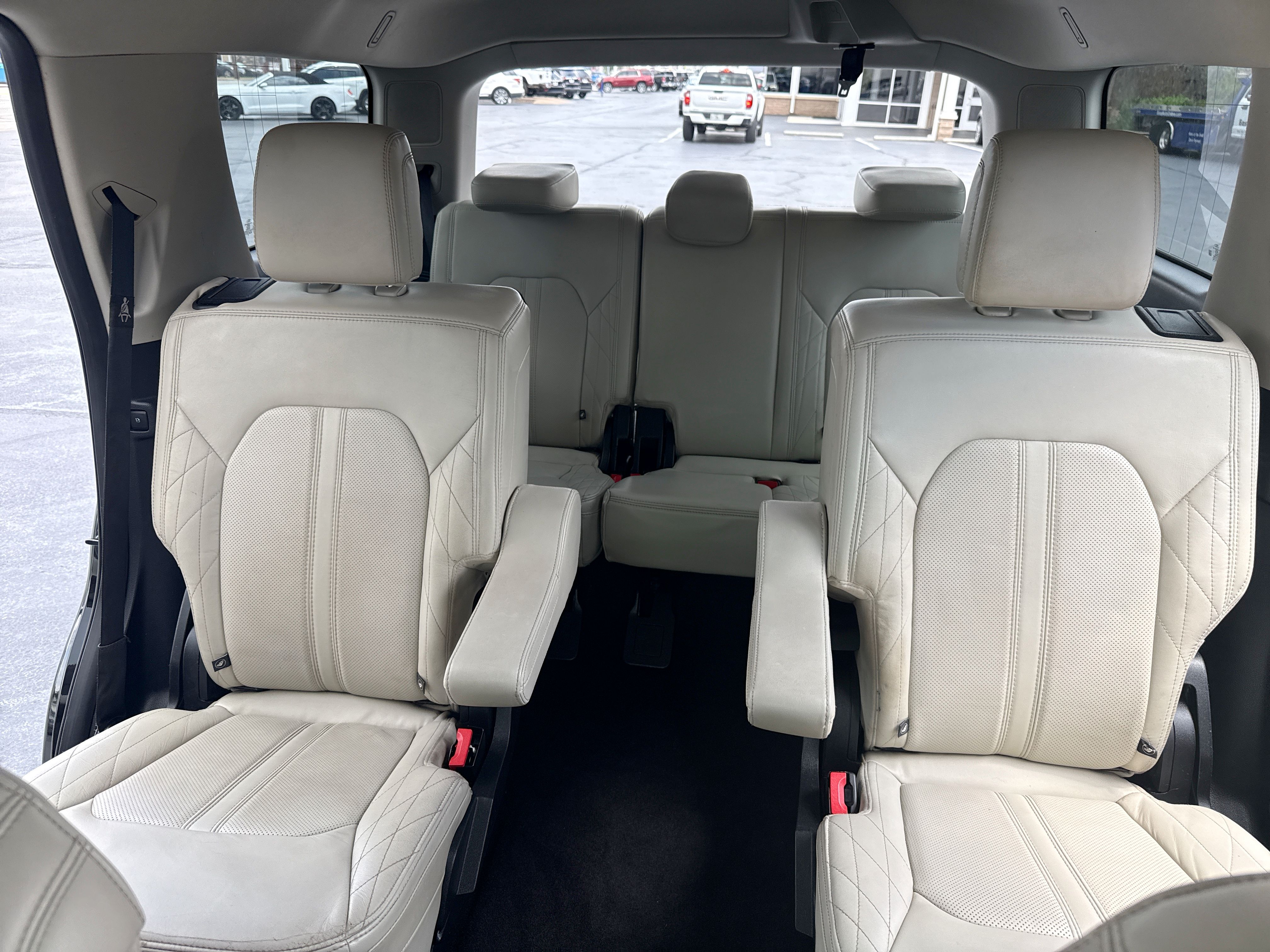 Used 2019 Ford Expedition 2WD Platinum image 9