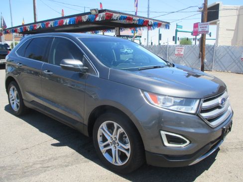 Used 2016 Ford Edge AWD Titanium image 3