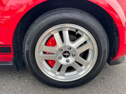 Used 2007 Ford Mustang Premium image 28