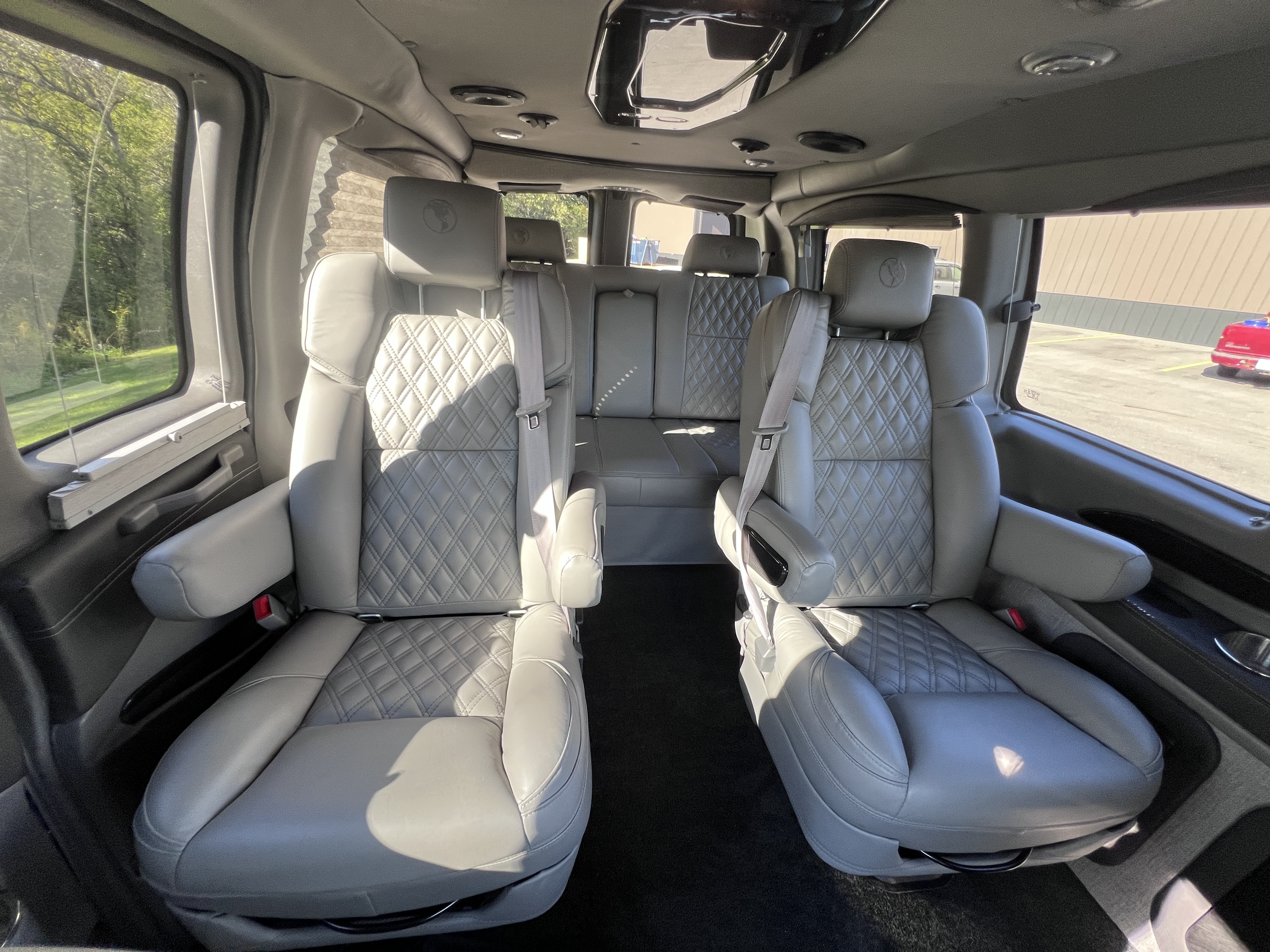 Used 2024 Chevrolet Express 2500 UNAVAIL RWD image 9