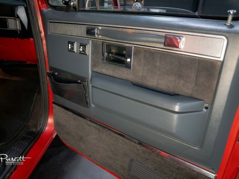 Used 1986 Chevrolet C/K Truck 1500 image 19