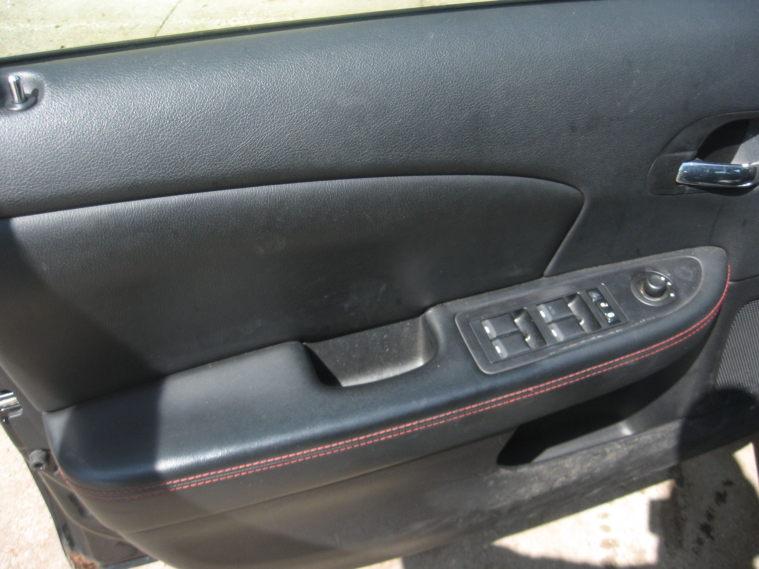 Used 2012 Dodge Avenger SXT Plus FWD image 8
