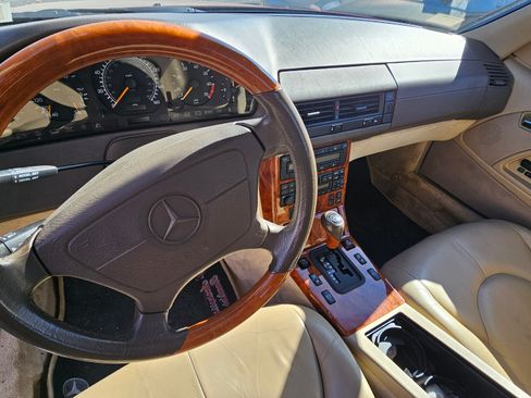 Used 1997 Mercedes-Benz SL 500 image 10