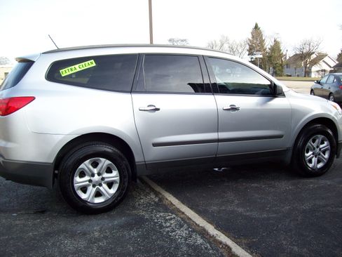 Used 2012 Chevrolet Traverse LS image 4