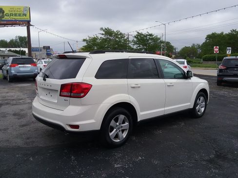 Used 2012 Dodge Journey FWD SXT image 9