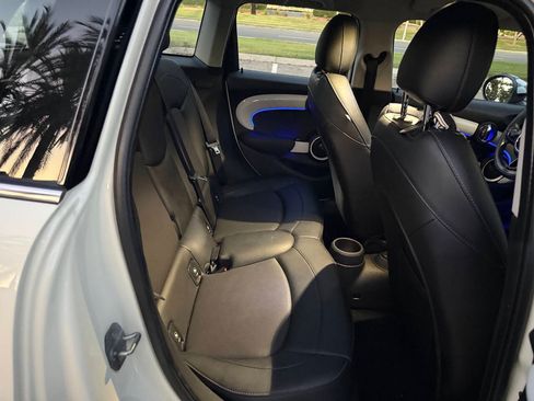 Used 2015 MINI Cooper S 4-Door Hardtop FWD image 31