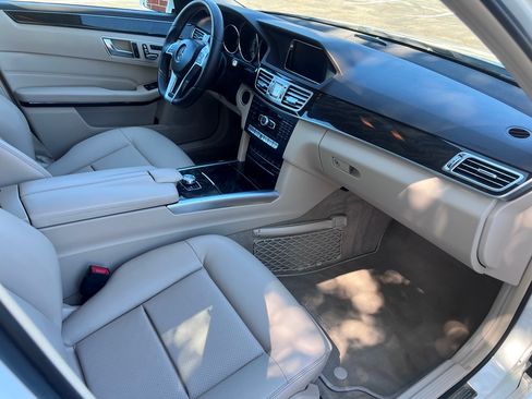 Used 2014 Mercedes-Benz E 350 Sport image 11