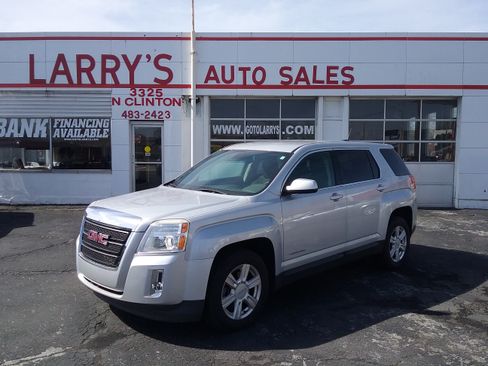 Used 2015 GMC Terrain SLE image 1