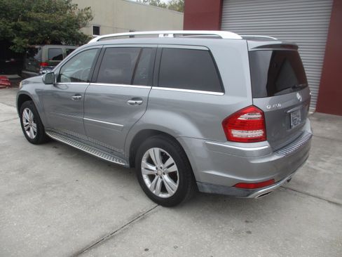 Used 2010 Mercedes-Benz GL 450 image 4