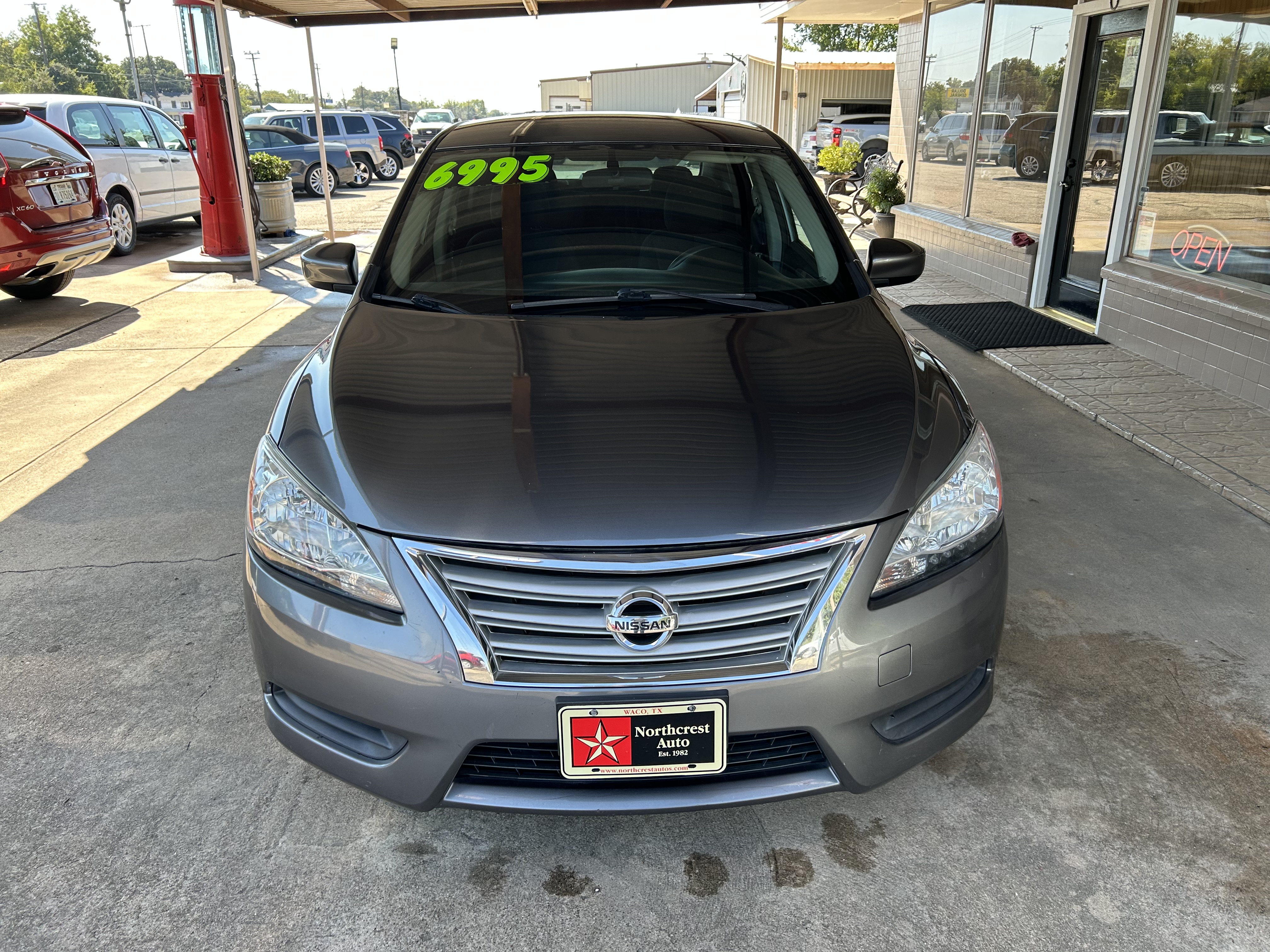 Used 2015 Nissan Sentra SV FWD image 2