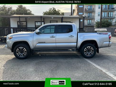 Used 2020 Toyota Tacoma image 12