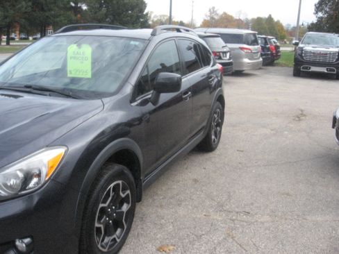 Used 2014 Subaru XV Crosstrek 2.0i Premium image 1